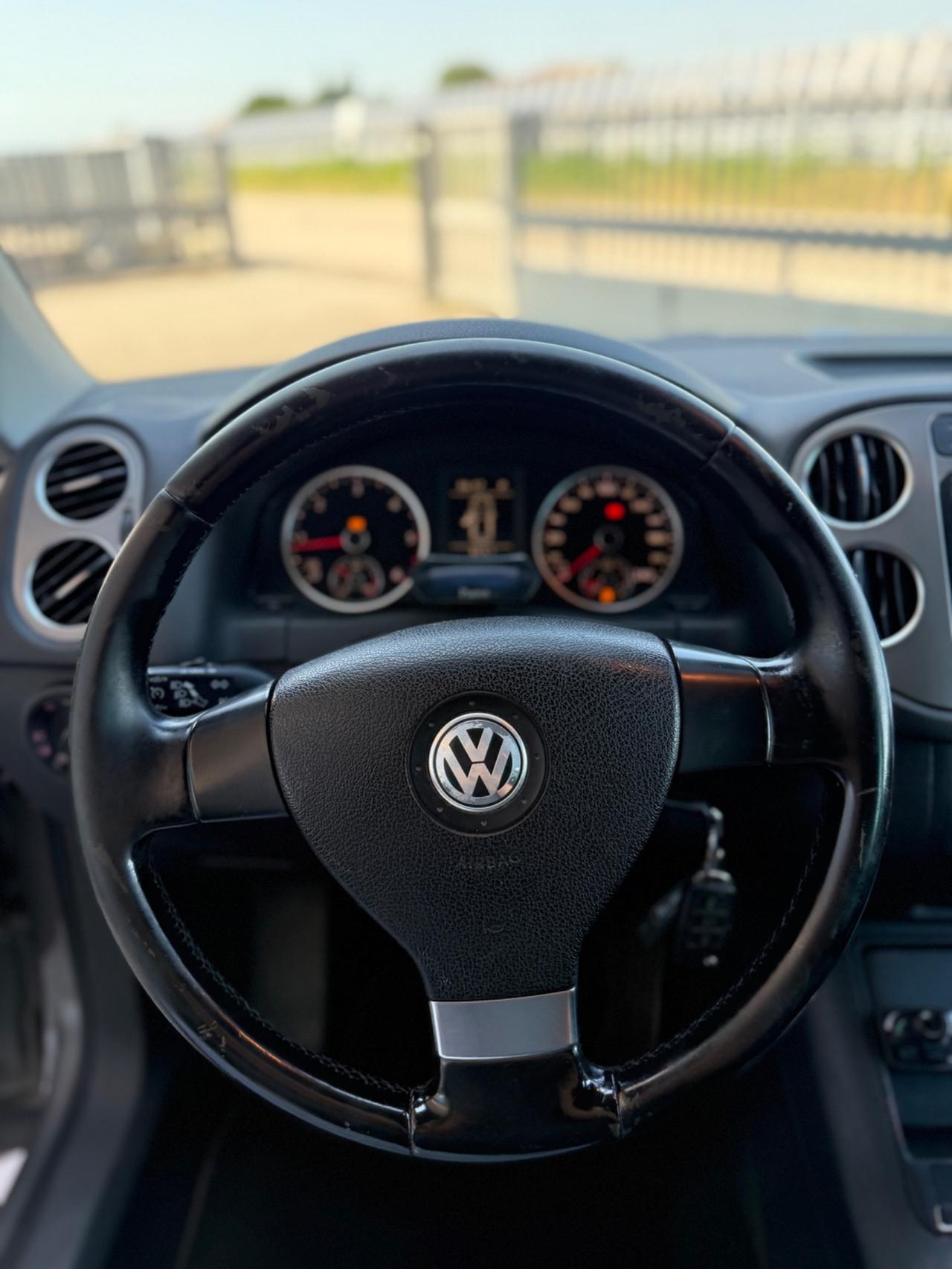Volkswagen Tiguan 2.0 TDI DPF 4MOTION DSG Sport & Style