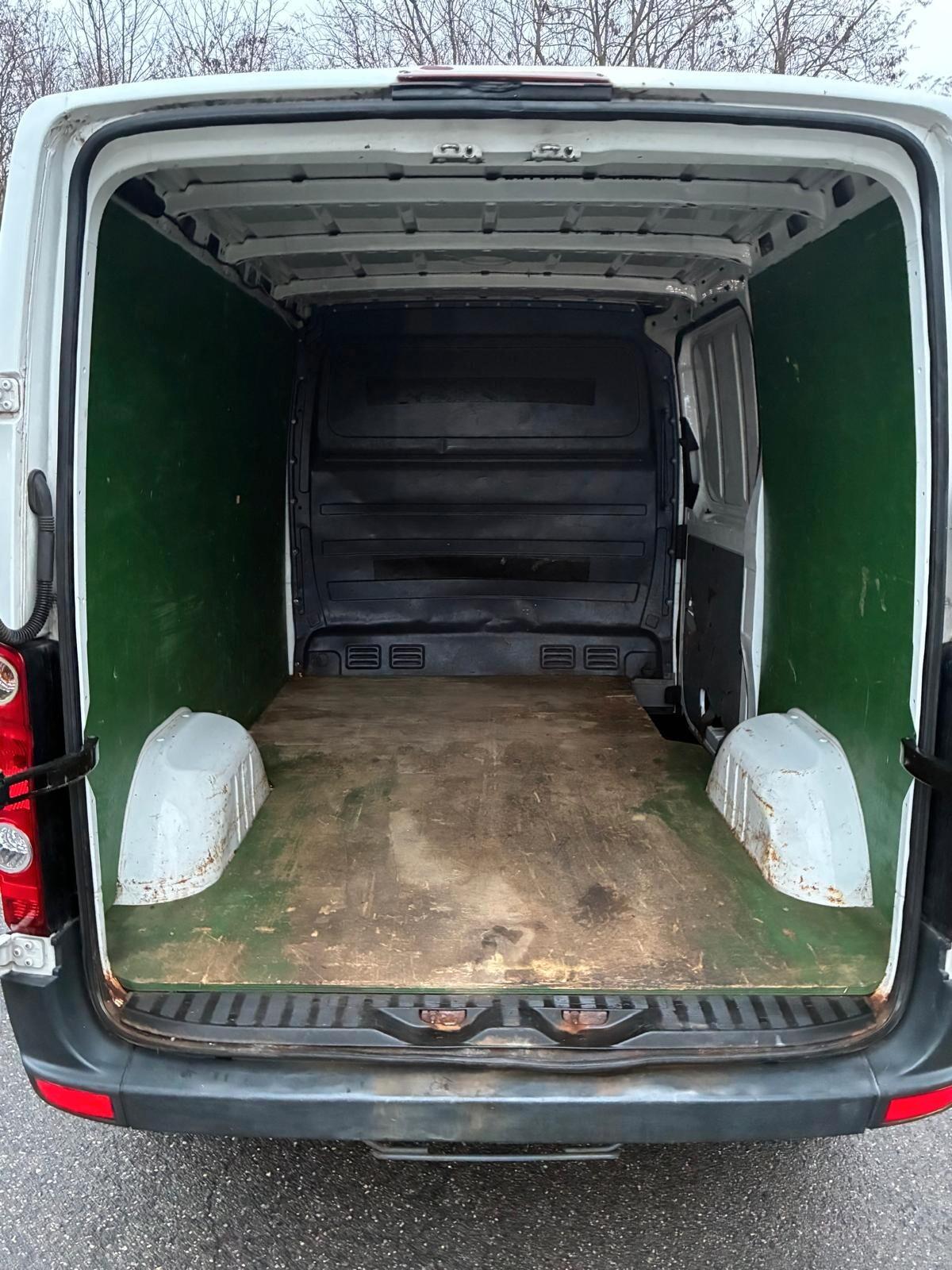 Volkswagen Crafter L1H1 2012