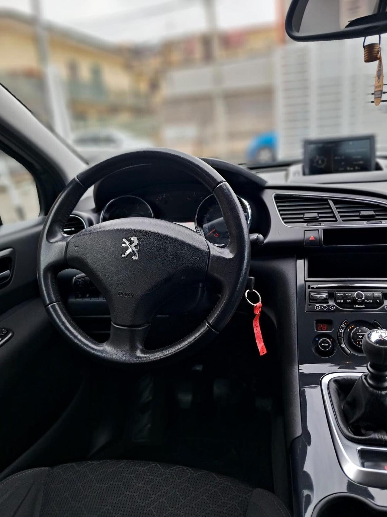 Peugeot 3008 BlueHDi 120 S&S Business