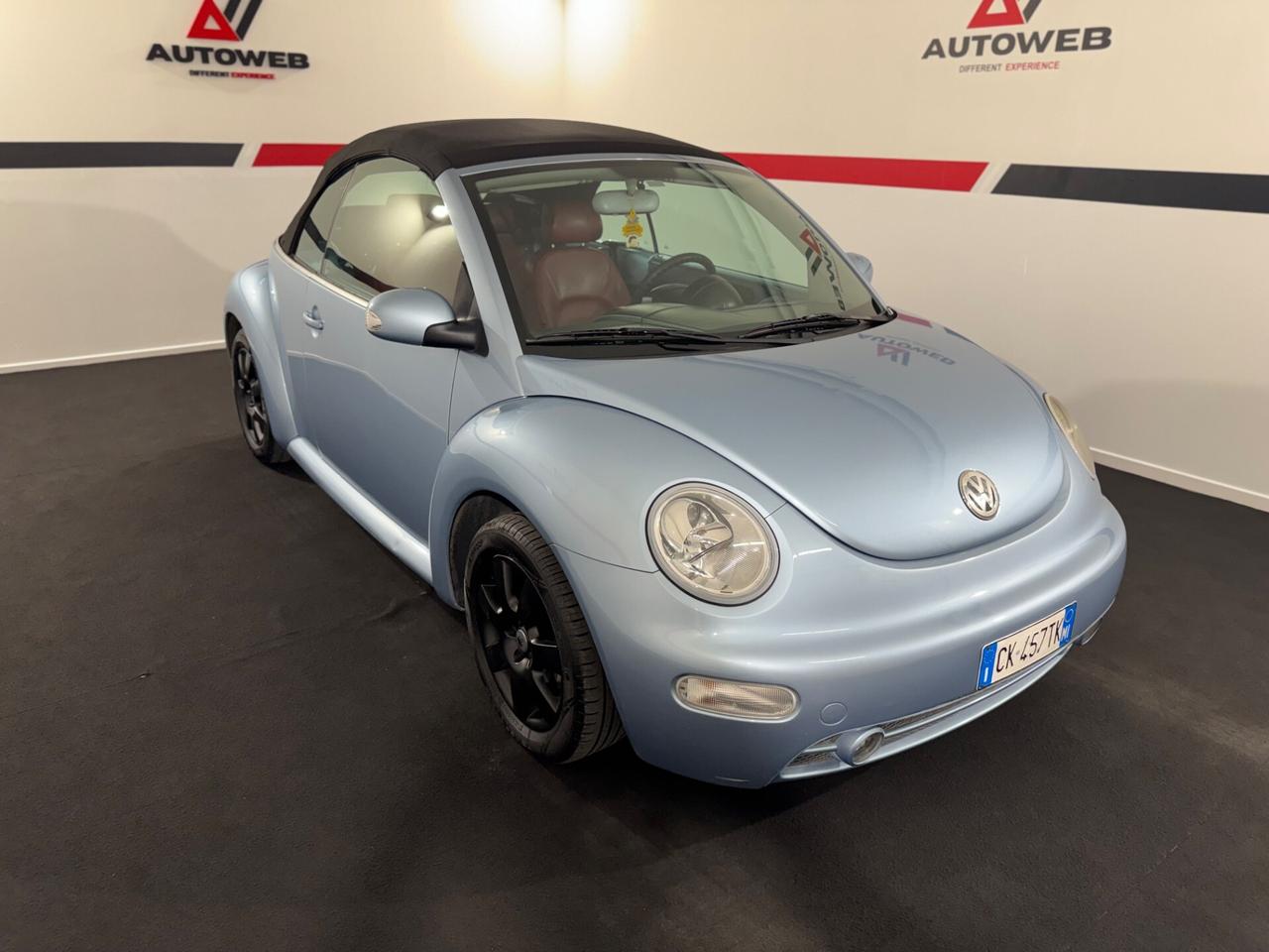 Volkswagen New Beetle 1.6 Cabrio