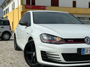 Volkswagen Golf GTI Performance 2.0 TSI 3p. BlueMotion Technology
