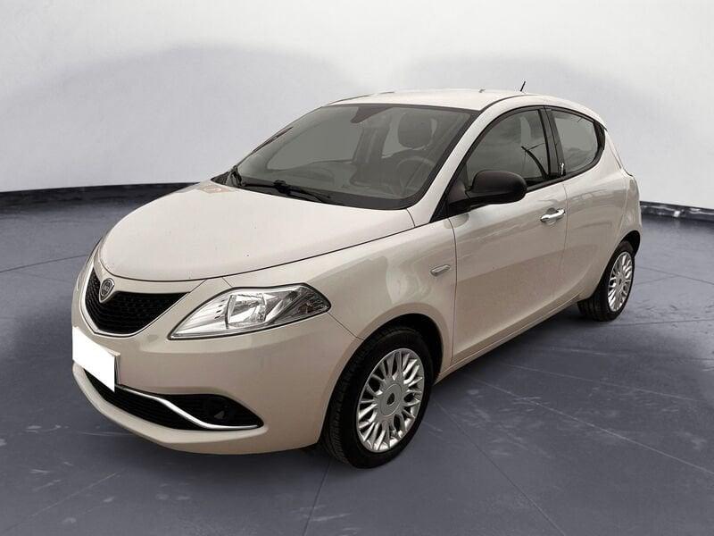 Lancia Ypsilon 1.2 Gold 69cv my16 5 Porte 1.2 69cv Gold my16