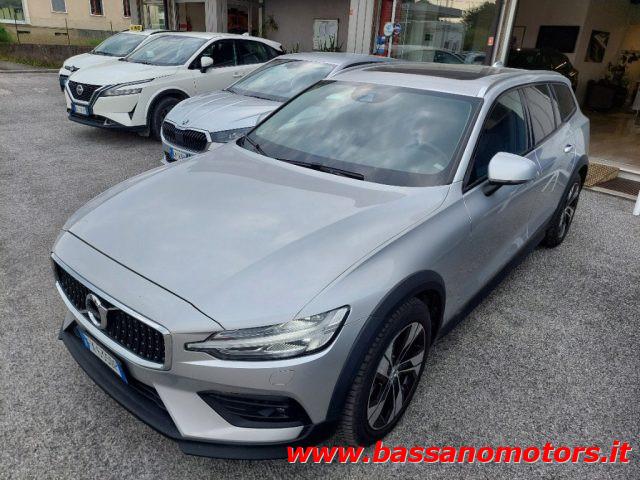 VOLVO V60 Cross Country D4 AWD Geartronic Business Plus