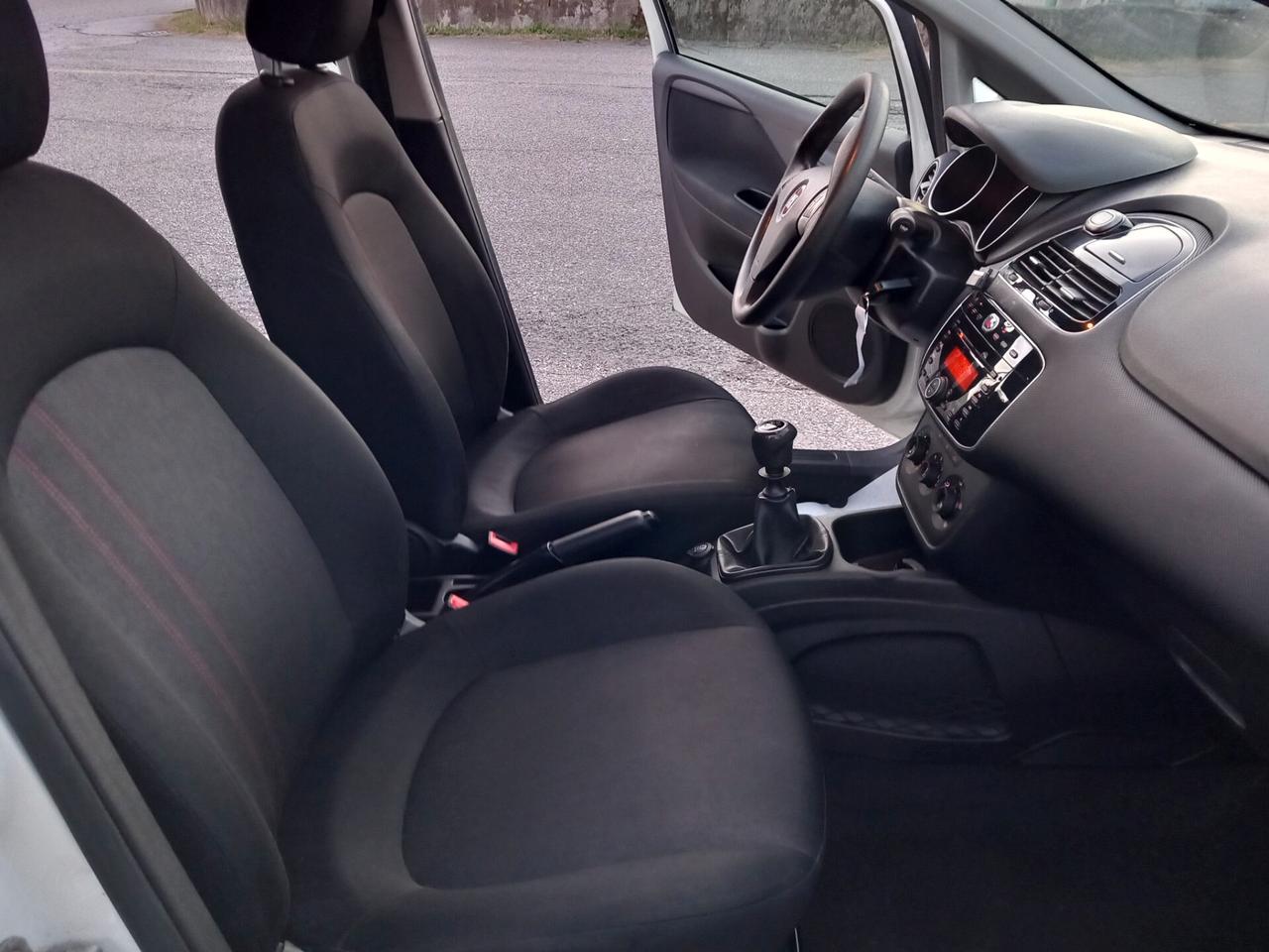 Fiat Punto 1.2 Lounge OK NEO