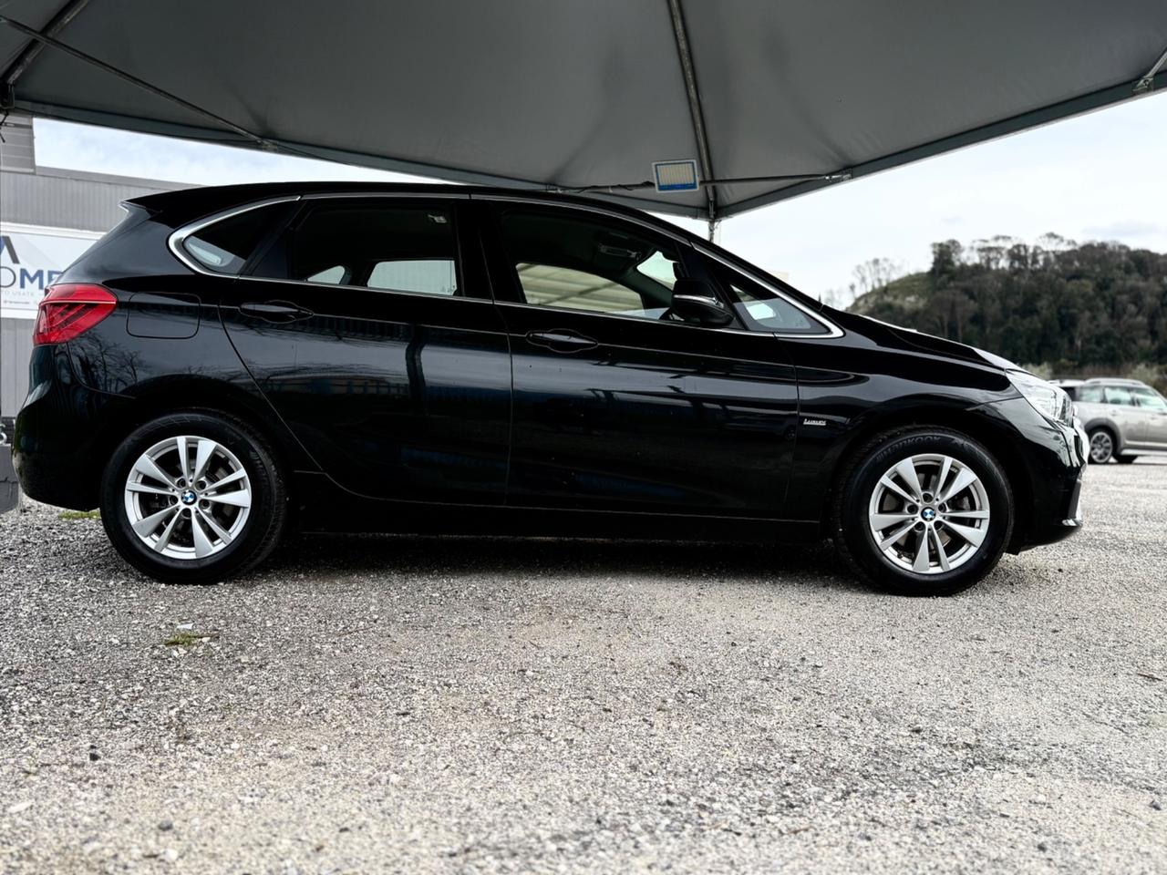 Bmw 216d Active Tourer Luxury *PELLE*FARI LED