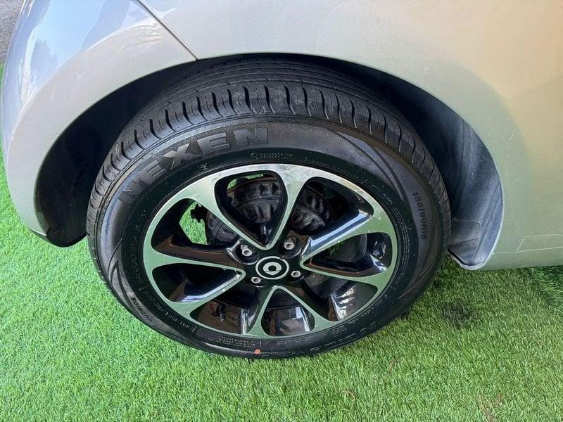 smart fortwo fortwo 70 1.0 Passion cambio manuale