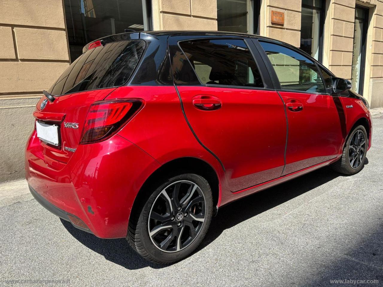 TOYOTA Yaris 1.5 Hybrid 5p. Trend Red Edition