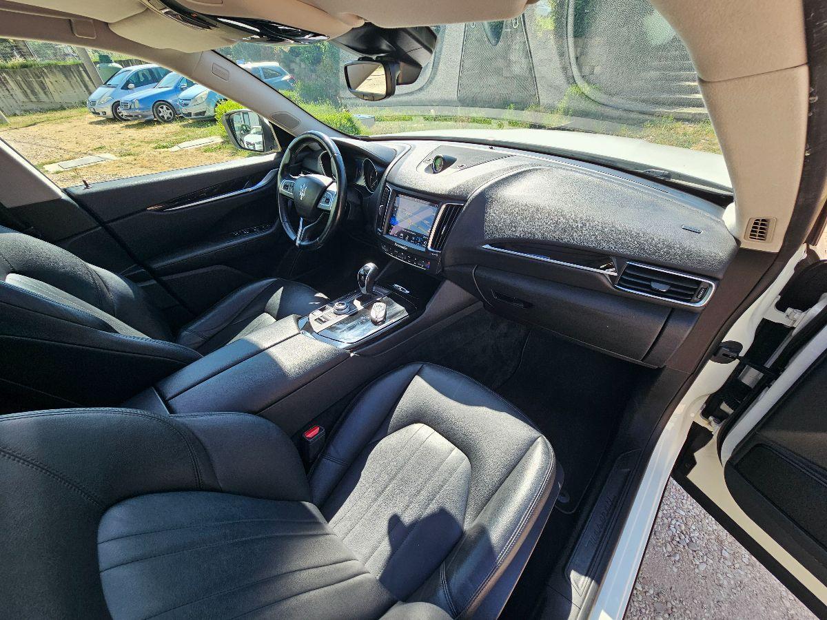MASERATI LEVANTE V6 DIESEL 250CV Q4 GARANZ 12 MESI FINANZ