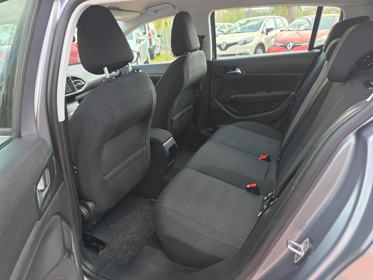 Peugeot 308 BlueHDi 120 S&S Active