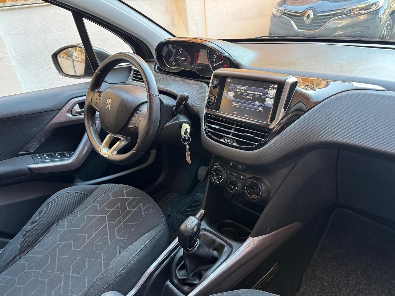 Peugeot 2008 1.2 Puretech 82 cv Allure