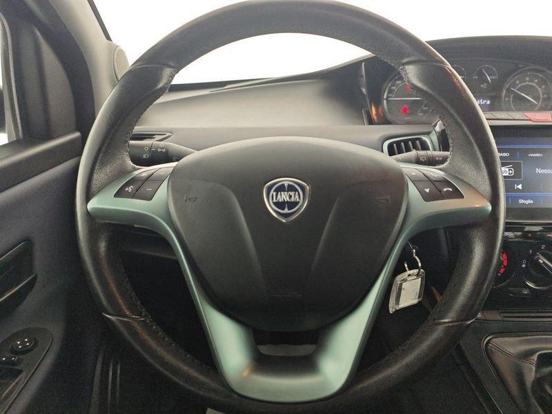 Lancia Ypsilon 1.0 FireFly 5 porte S&S Hybrid Gold Plus