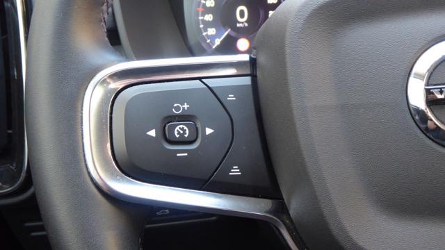 VOLVO XC40 T4 Recharge Plug-in Hybrid automatico Inscription