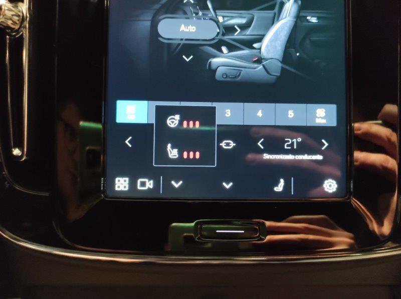 VOLVO XC40 (2017-->) - XC40 B3 automatico Core