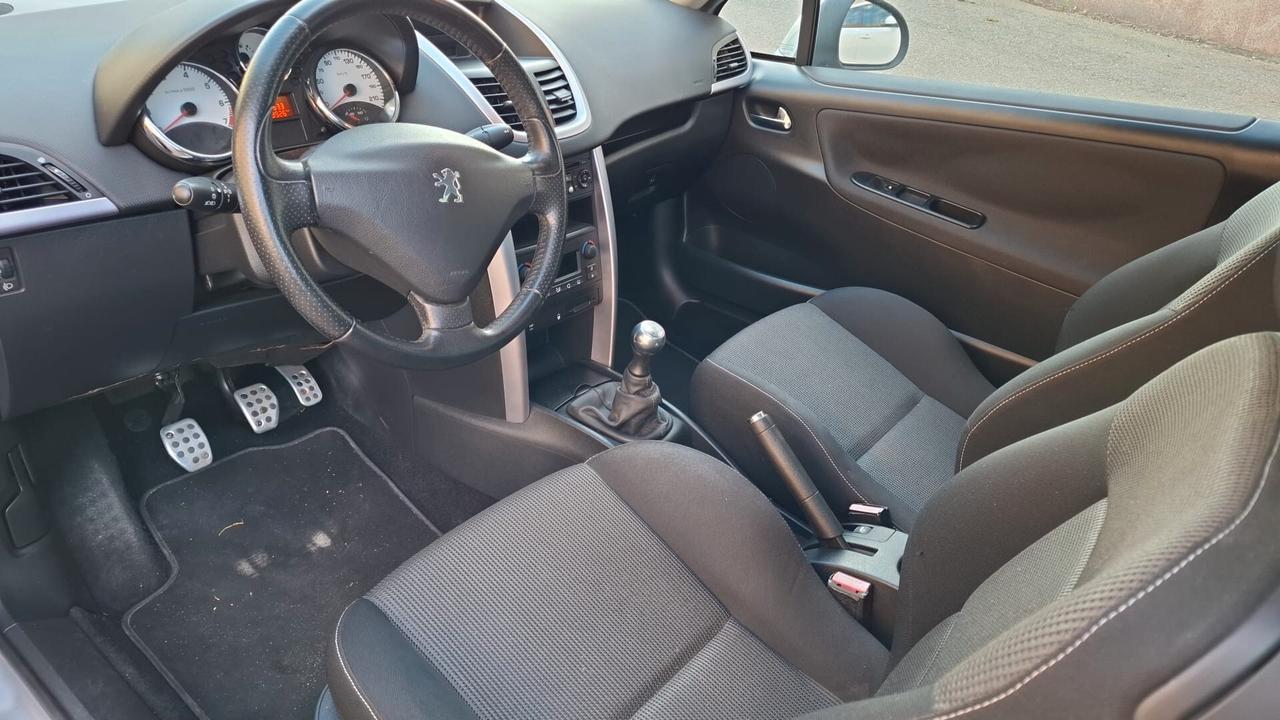 Peugeot 207 1.6 VTi 120CV CC Roland Garros