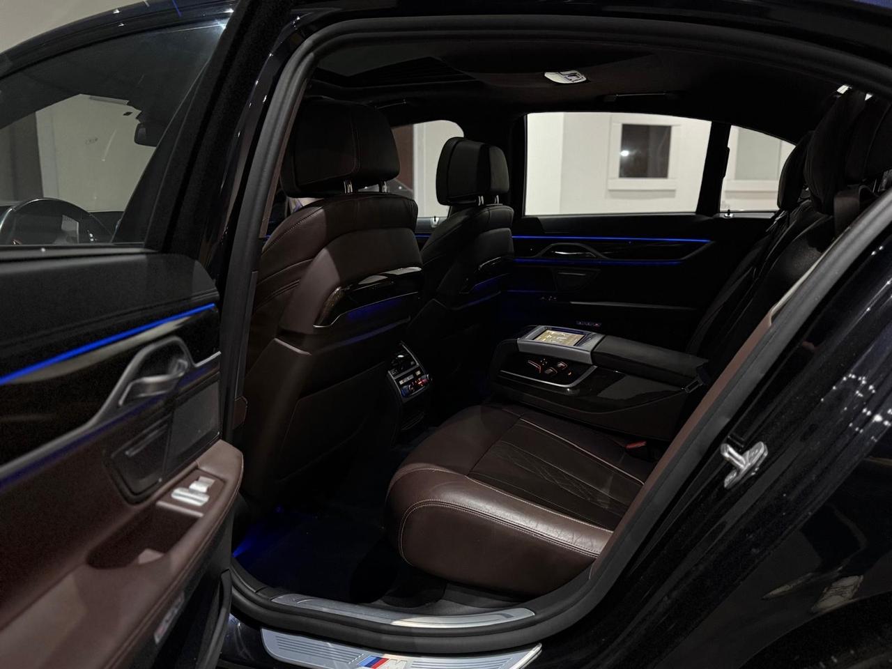 Bmw 740d xDrive M-paket (320cv/235kw)