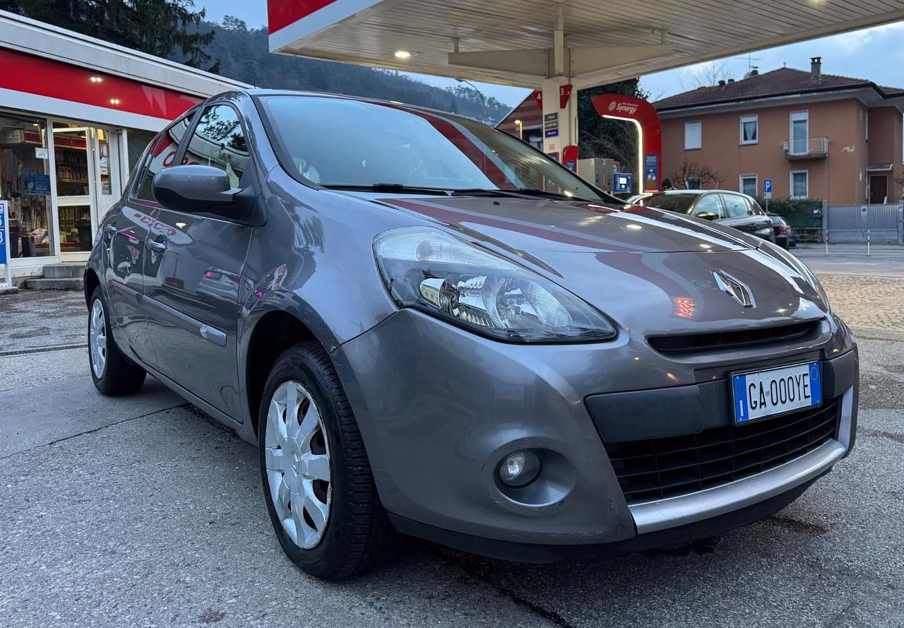 Renault Clio 1.2 16V 5 porte Dynamique