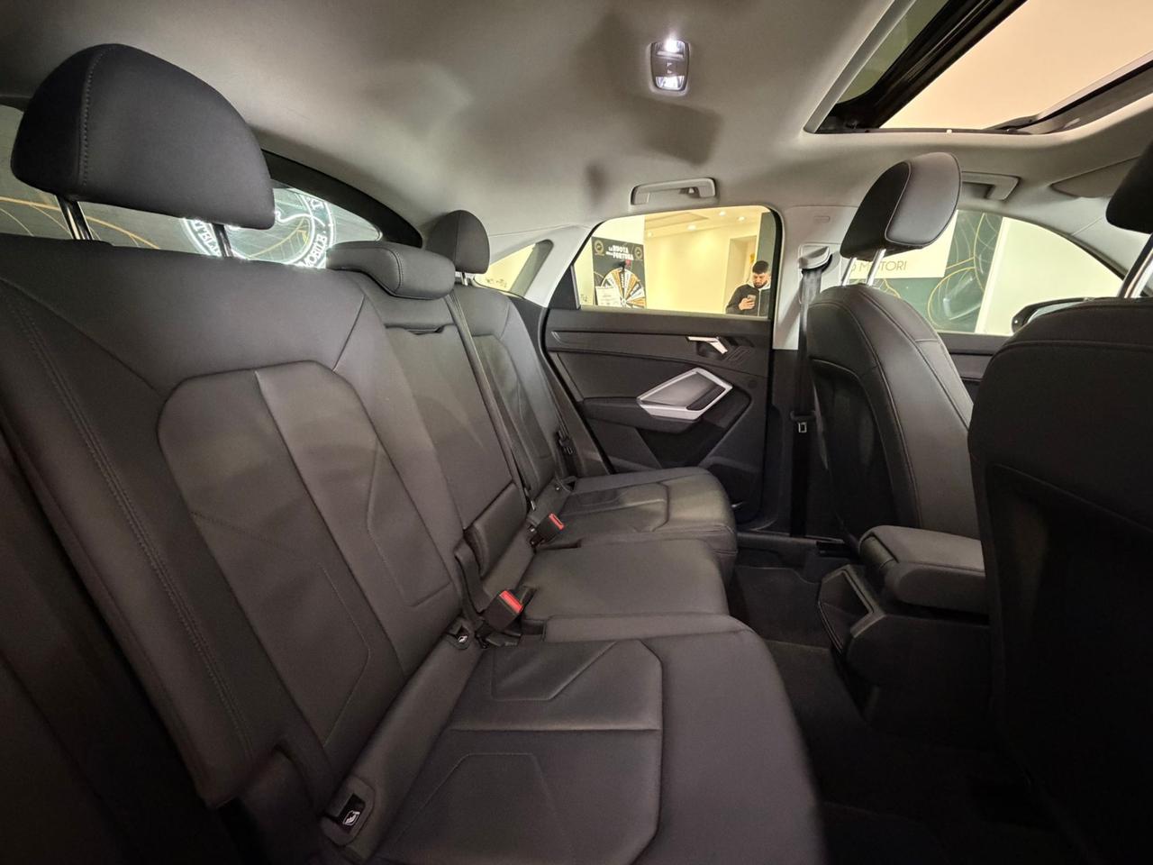 Audi Q3 SPB 35 TDI S tronic line edition 2024 + TETTO