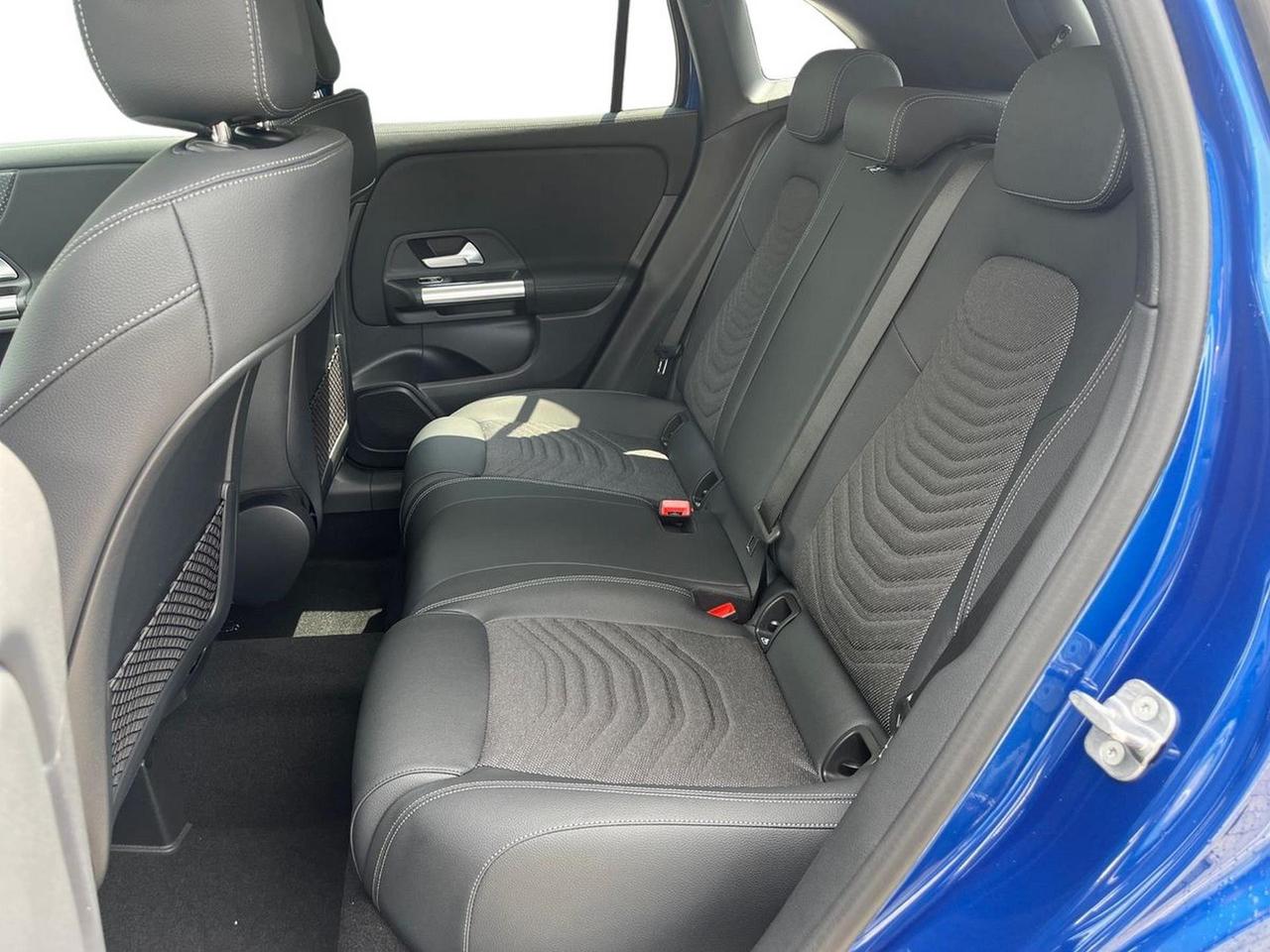 Mercedes-Benz GLA 200 d automatic