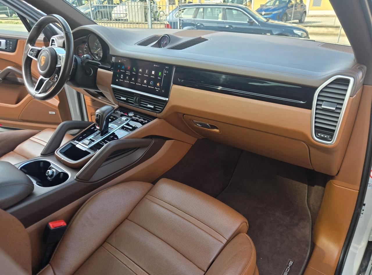 Porsche Cayenne Coupé 3.0 V6 E-Hybrid Platinum Edition