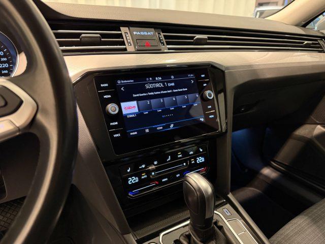 VOLKSWAGEN Passat Variant 2.0 TDI 4MOTION DSG Business ACC Camera Navi
