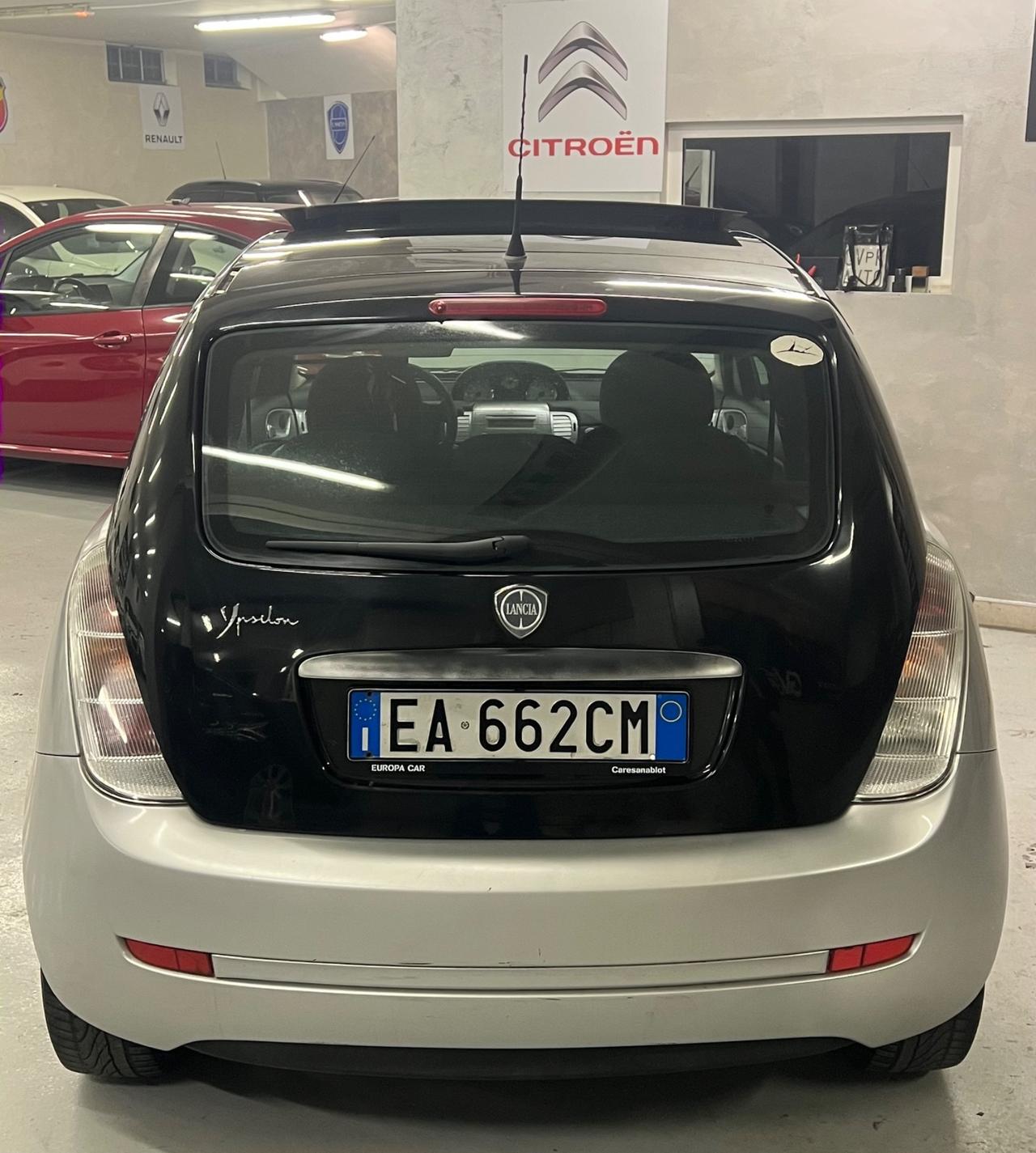 Lancia Ypsilon 1.2 Platino