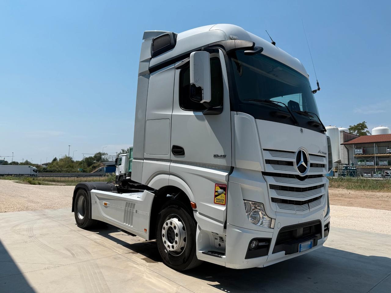Mercedes Benz Actros 1845 ADR Retarder Euro6D Full-Spoiler
