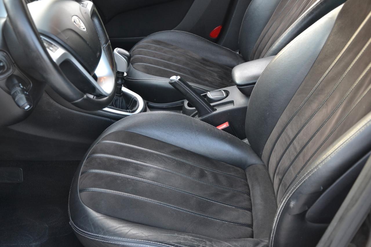 Lancia Delta 1.6 MJT DPF Oro