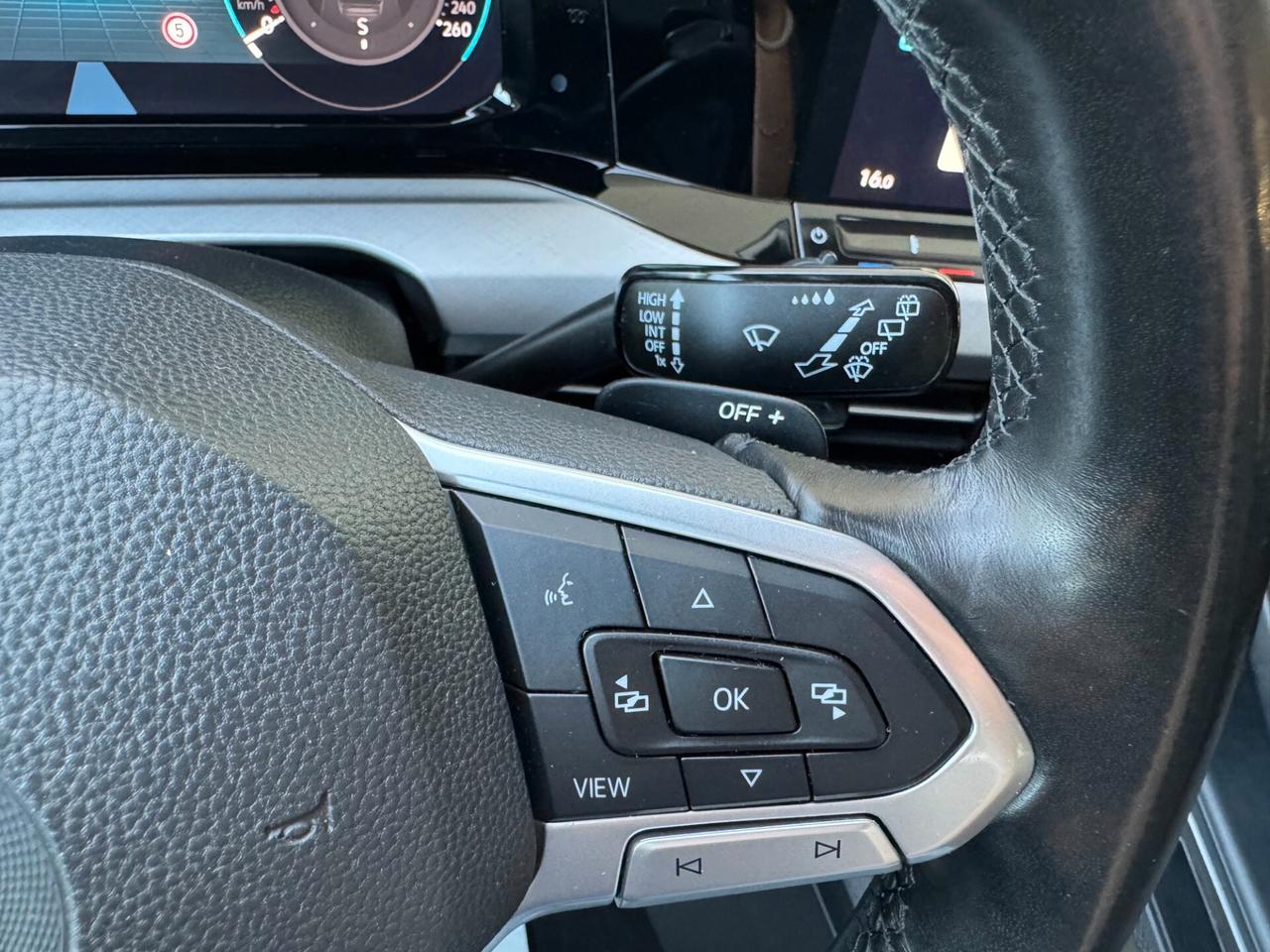 Volkswagen Golf VIII 2.0 tdi Style dsg UNICO PROP.