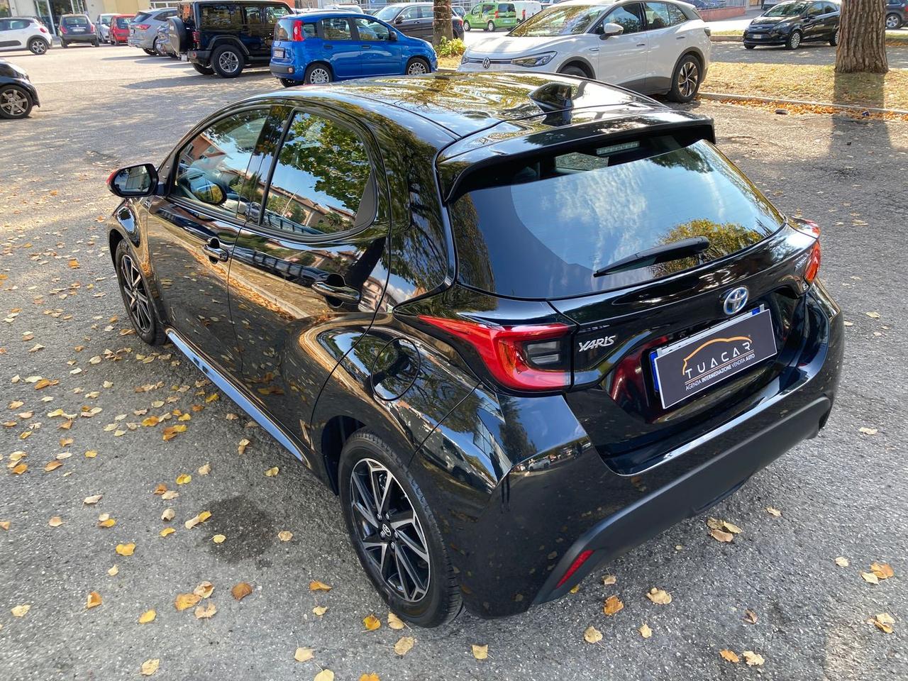 Toyota Yaris 1.5 HEV Active #7354