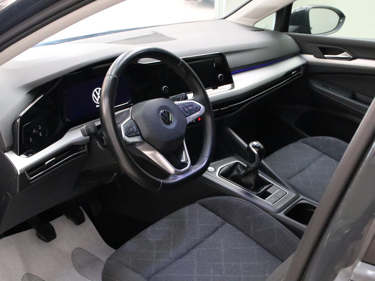Volkswagen Golf, VIII 2020 1.0 tsi evo Life 110cv NEOPATENTATI *IVA ESPOSTA*