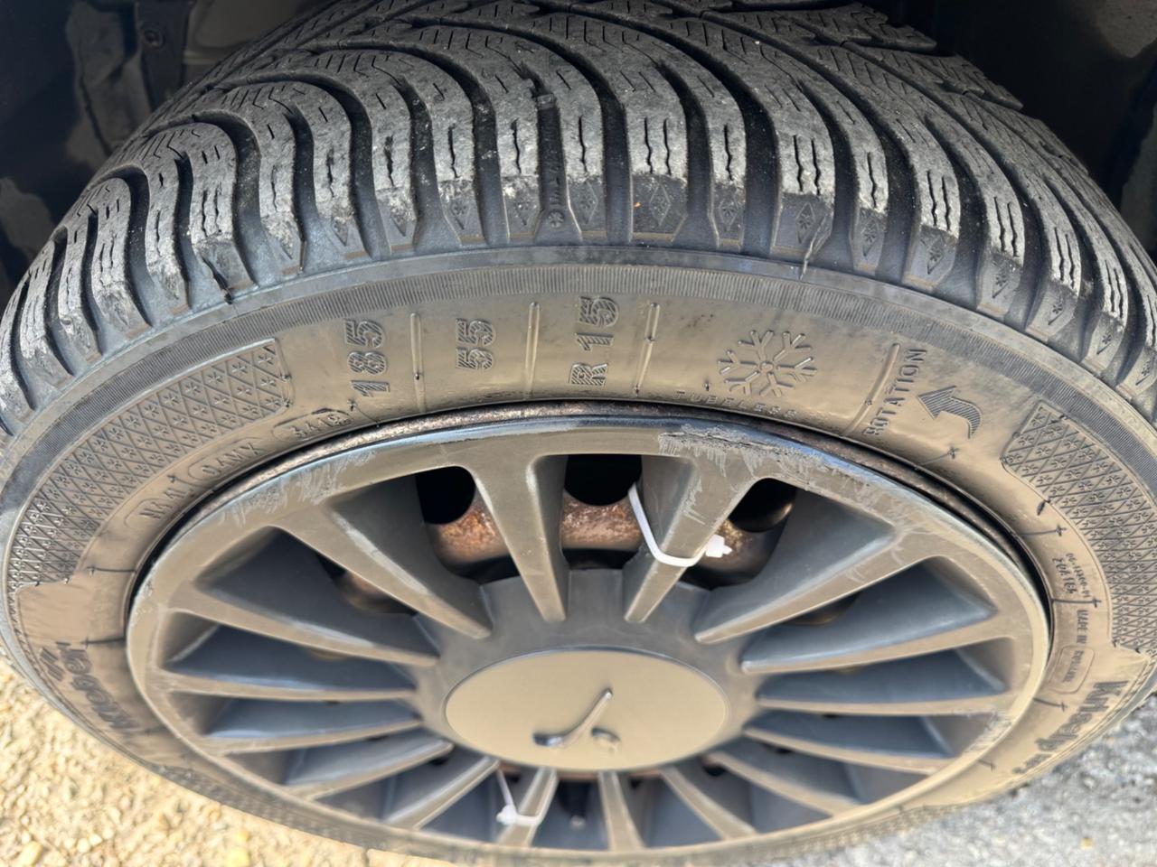 Lancia Ypsilon 1.2 69 CV 5 porte GPL Ecochic Platinum