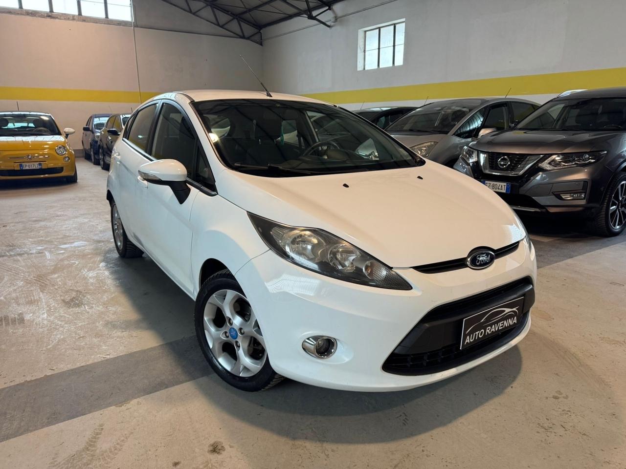 Ford Fiesta 1.4 5 porte Bz.- GPL Titanium
