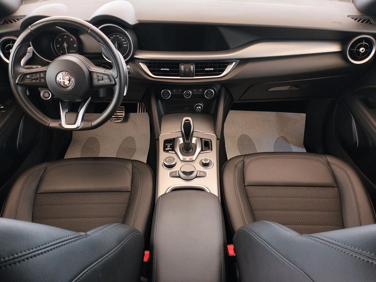 Alfa Romeo Stelvio 2.2 Turbodiesel 160 CV AT8 RWD Super Business