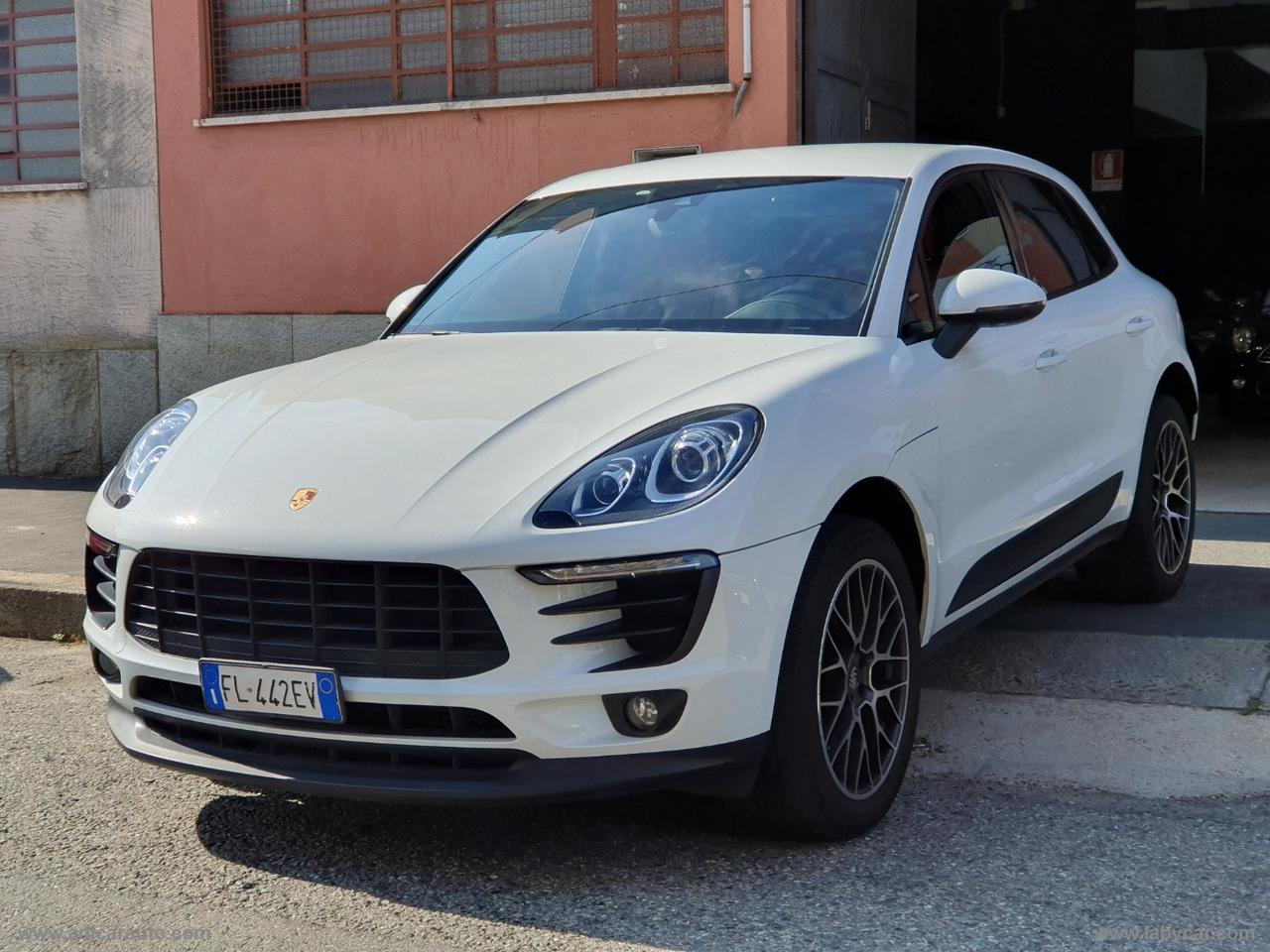 PORSCHE Macan 2.0 BENZINA 252 CV