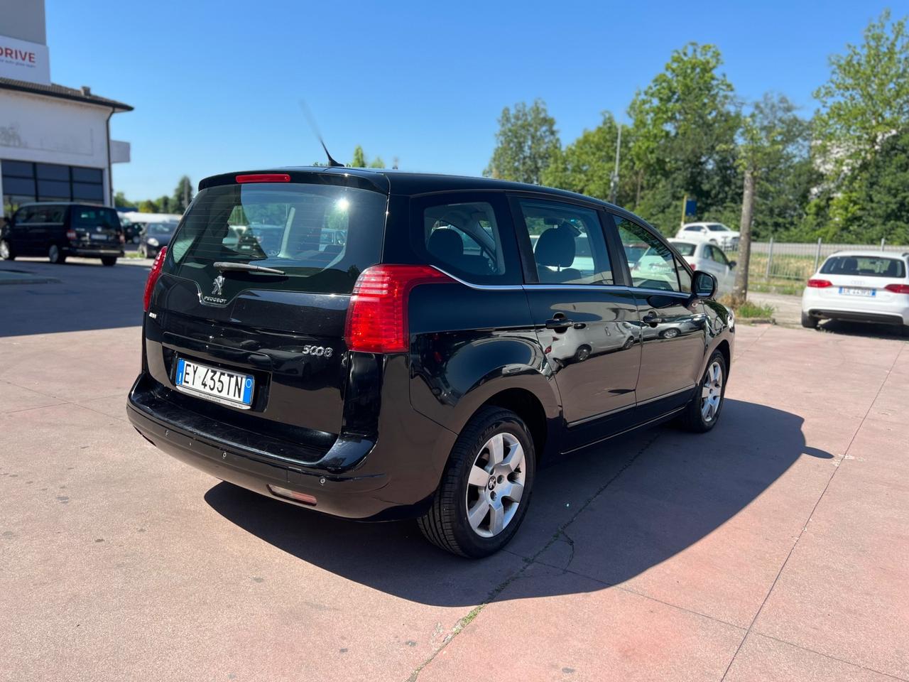 Peugeot 5008 BlueHDi 120 S&S Active