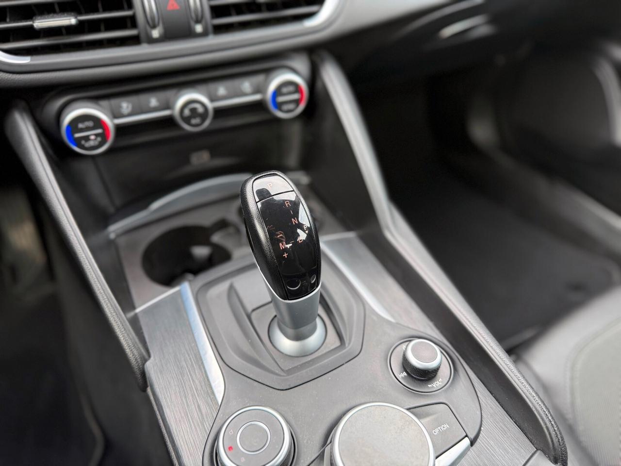 Alfa Romeo Giulia 2.2 Turbodiesel 160 CV AT8 Super