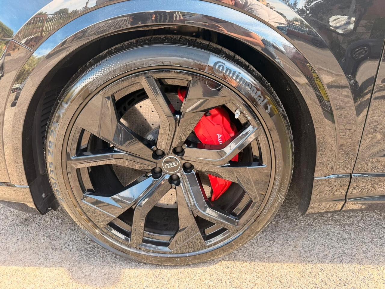 AUDI RS Q8