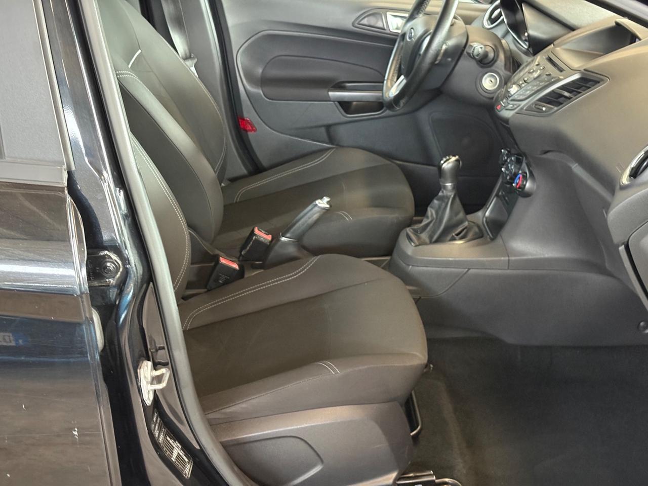 Ford Fiesta 1.2 60CV 5 porte Titanium