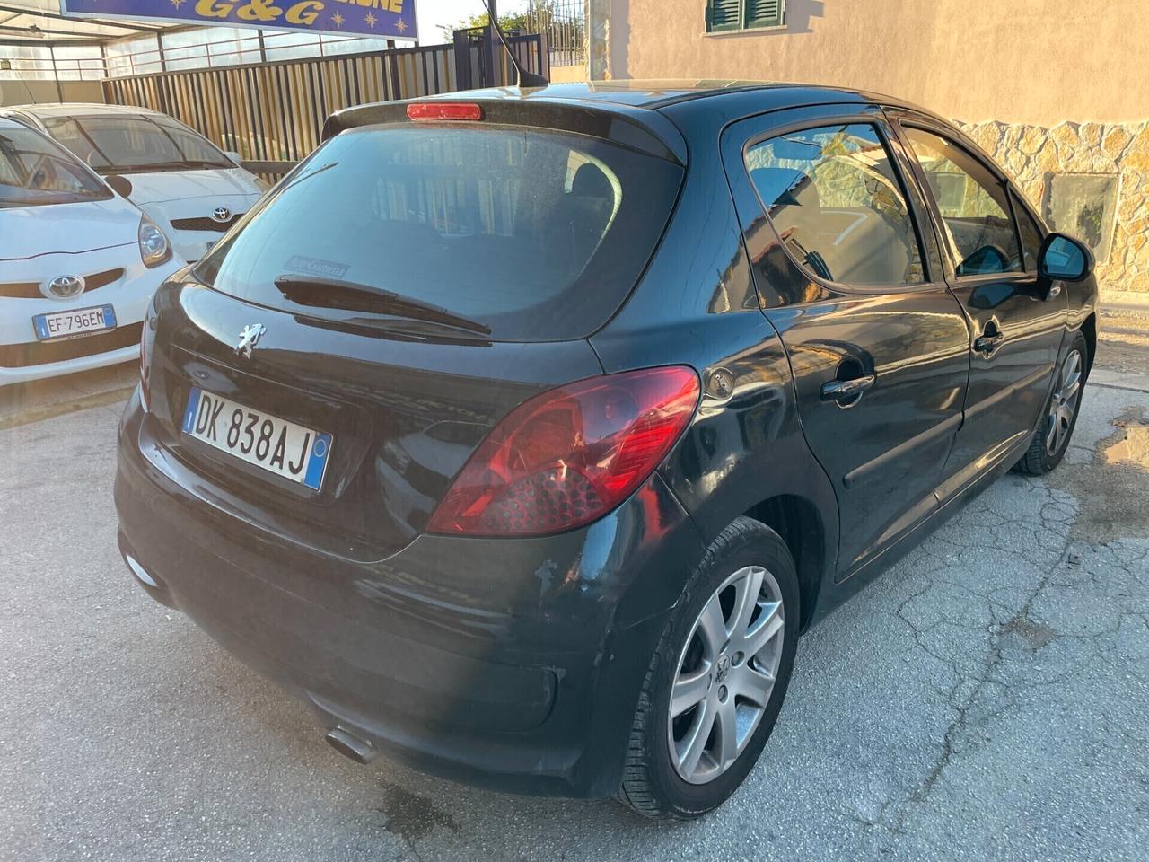 Peugeot 207 1.6 HDi 90CV 5p. XS