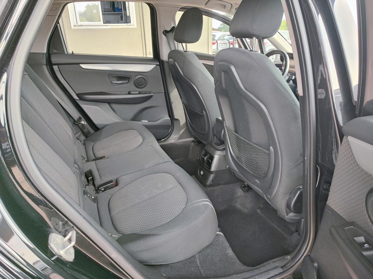 Bmw 2er Active Tourer 218d Luxury