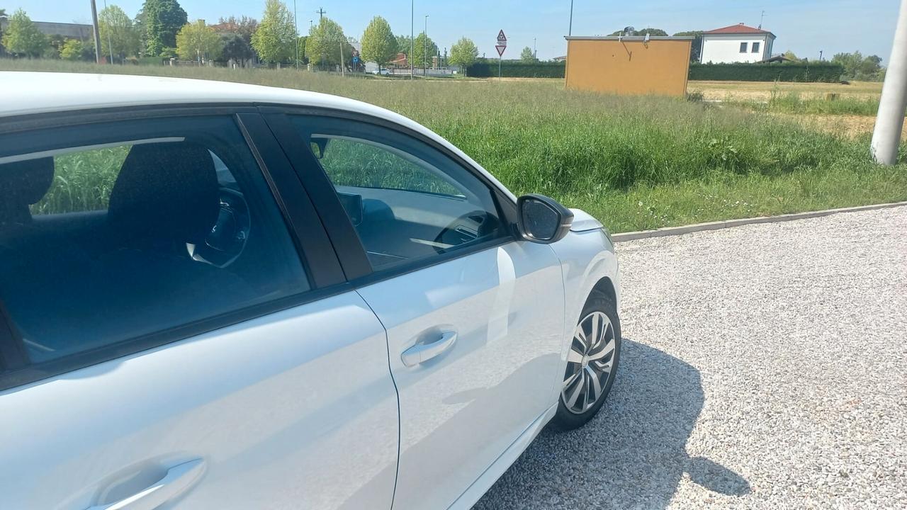 Peugeot 208 75cv 5 porte Active GARANZIA POCHISSIMI KM