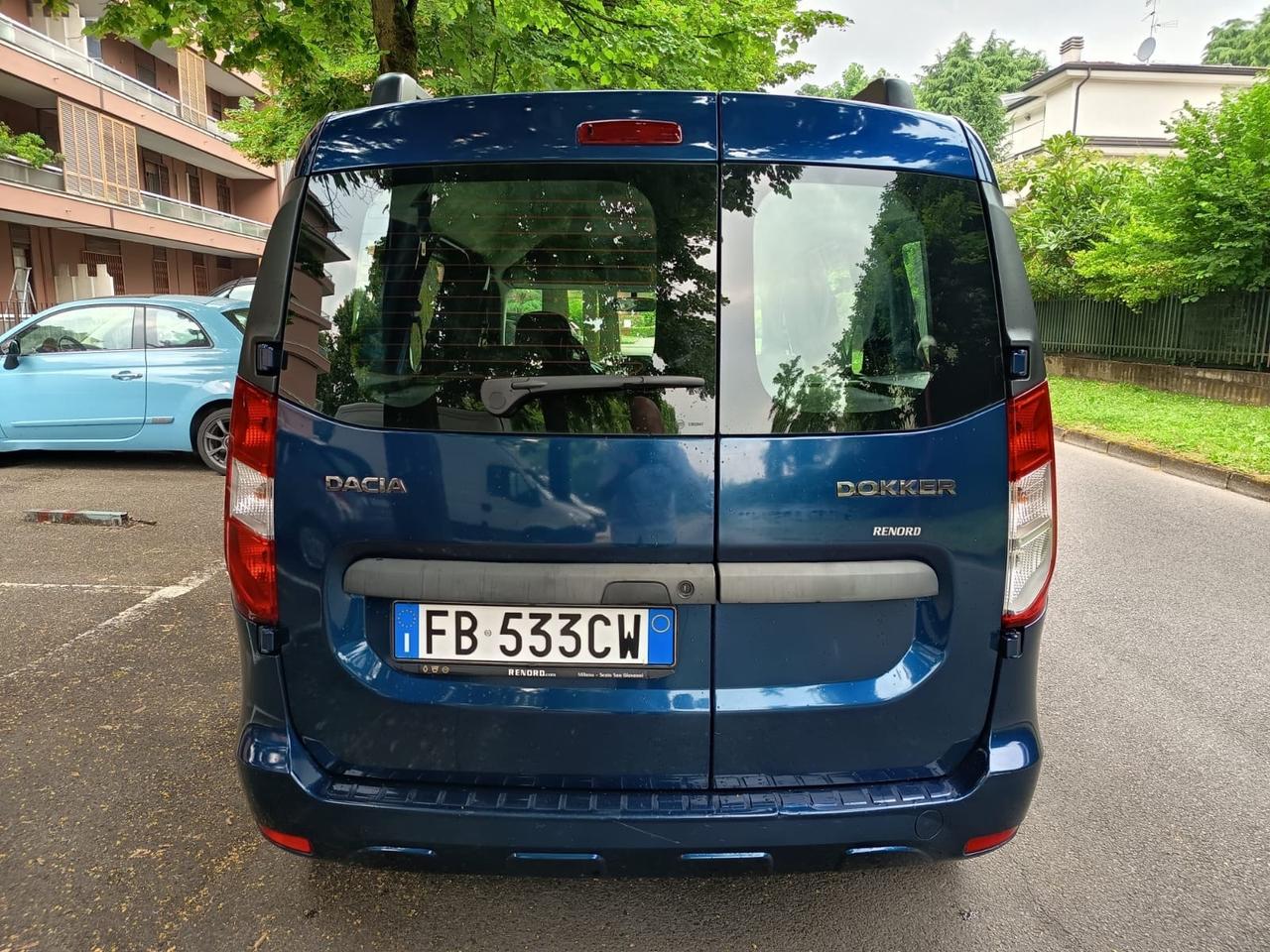 Dacia Dokker 1.5 DIESEL ANNO 2015 POSTI 5 AUTOVETTURA