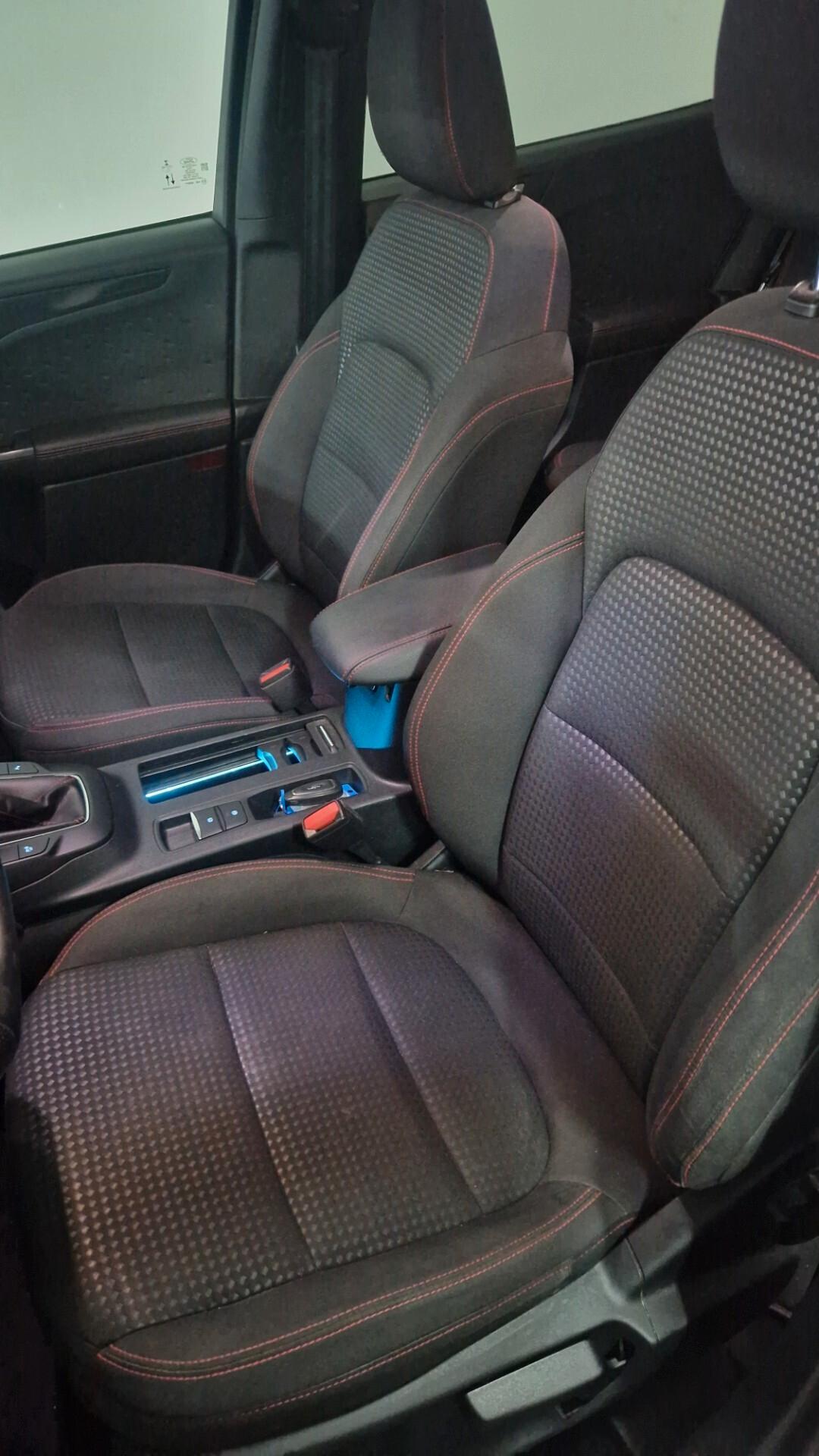 Ford Kuga 1.5 EcoBoost 2WD ST-Line Retrocam navi usb