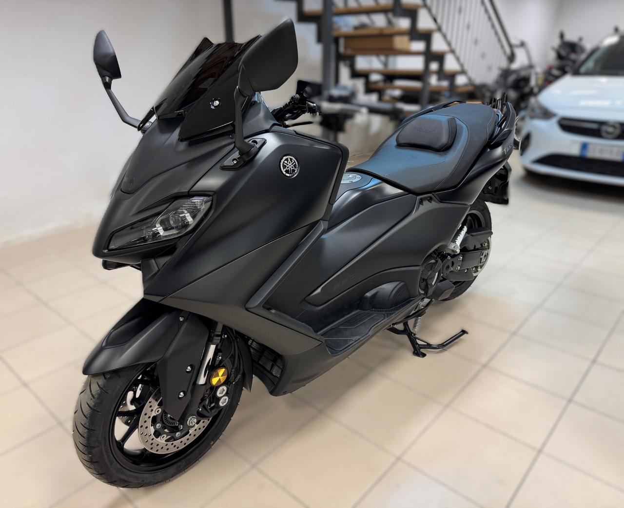 Yamaha T Max 560