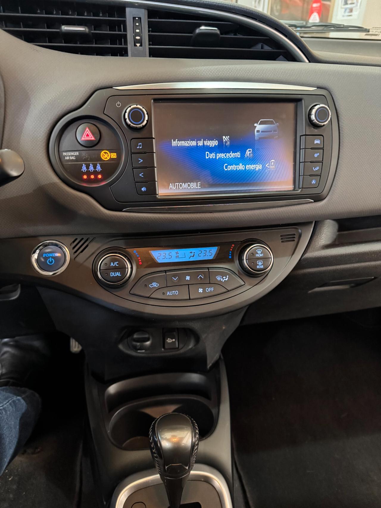 Toyota Yaris 1.5 Hybrid AUTOMATICA Business OK NEOPATENTATI