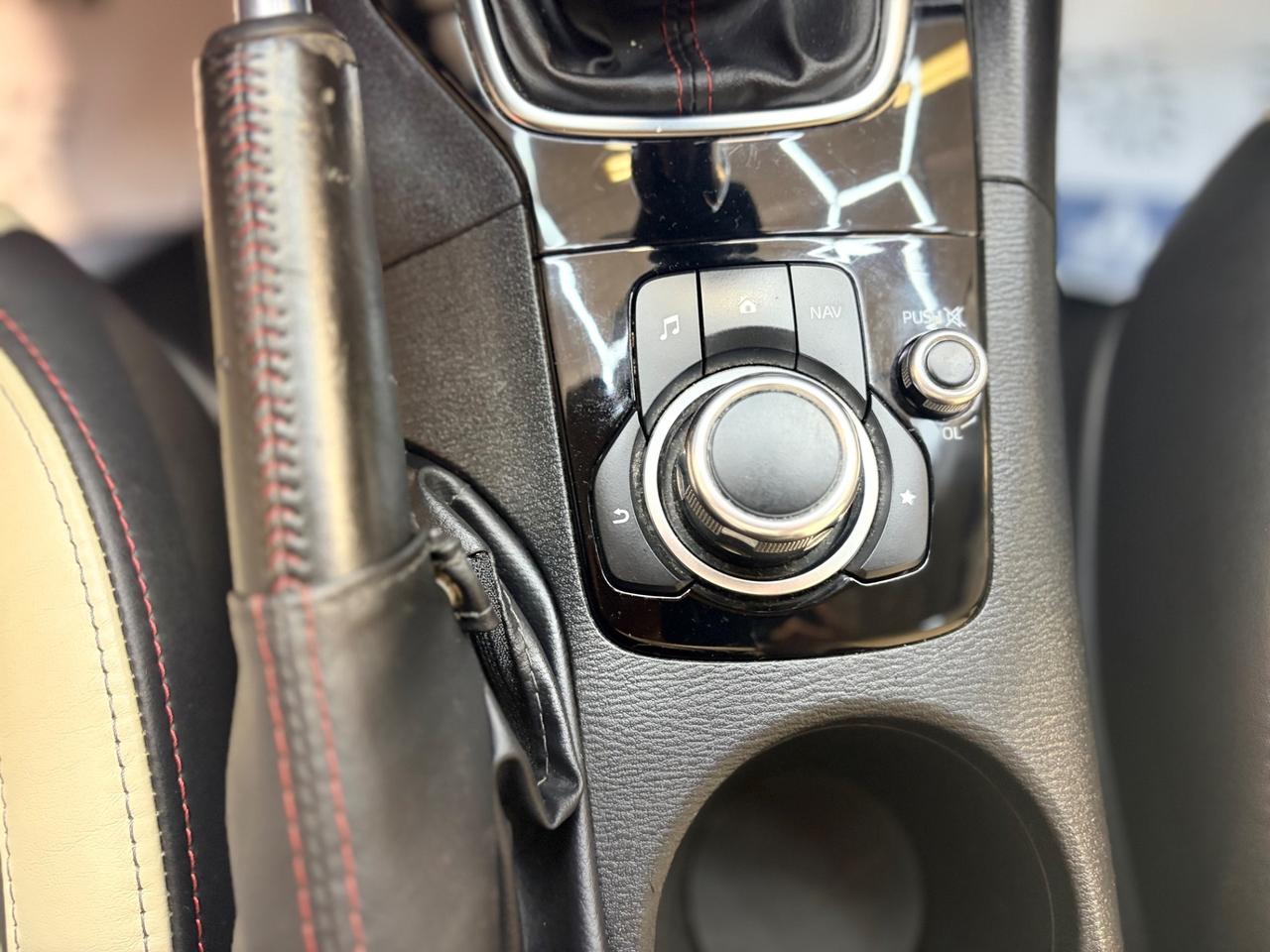 Mazda3 1.5 Skyactiv-D Exceed 98.000km