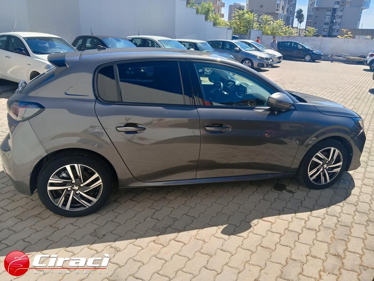 Peugeot 208 PureTech 100 5 porte Allure