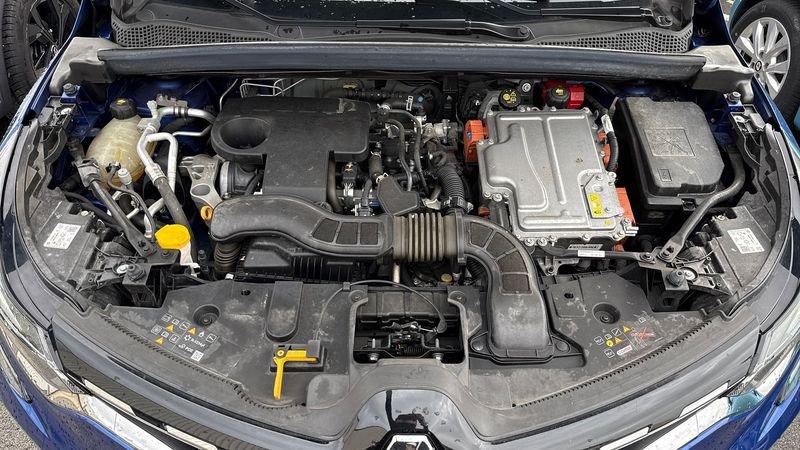 Renault Captur 1.6 E-Tech hybrid Techno Fast Track 145cv auto