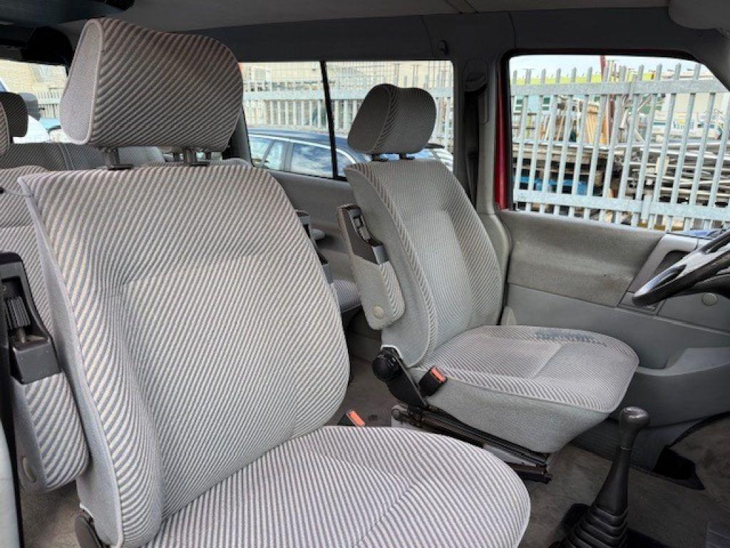 Volkswagen Transporter 2.5 Benzina 7 posti Caravelle GL