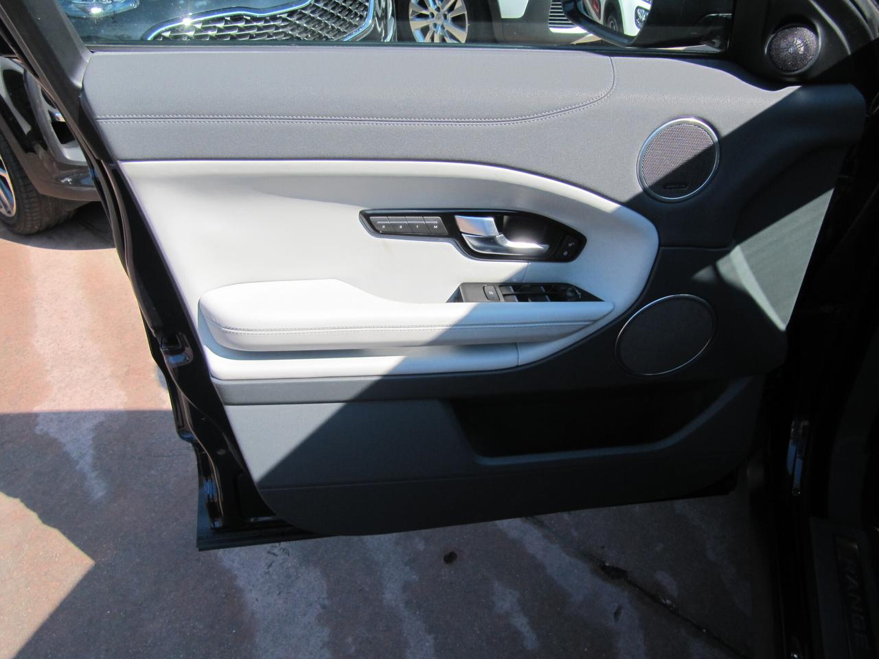 Land Rover Range Evoque 2.0 TD4 150 CV 5p. SE - automatico